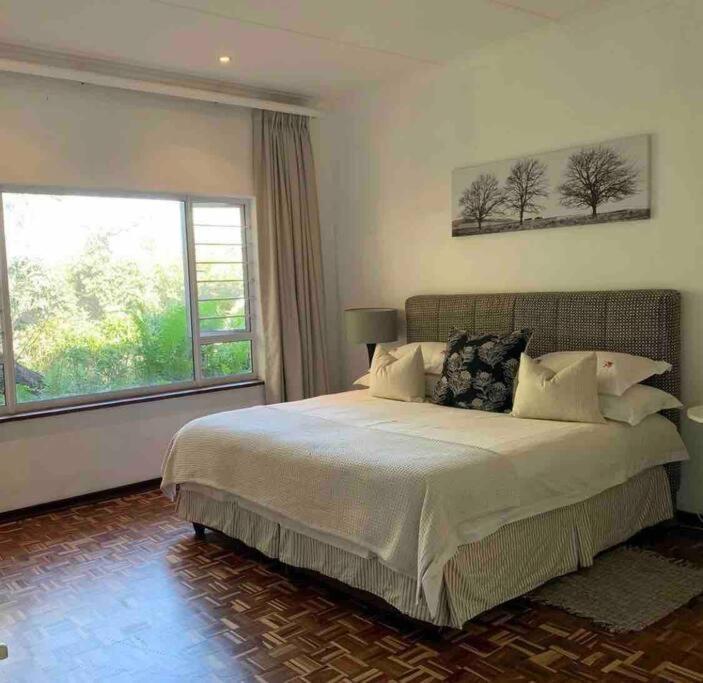 Villa Splash Rock Beachfront Umtentweni